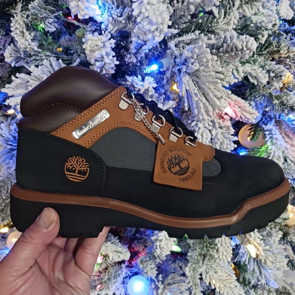 Timberland Exclusive Waterproof Field Boots Size 9.5 Men - Picture 2 of 12